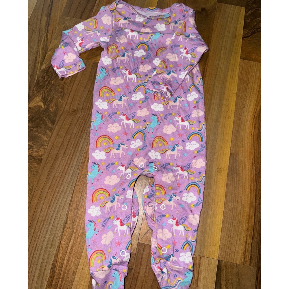 Jane Marie Baby Girl Unicorn and Rainbow Footed Pajamas Size 6 Months